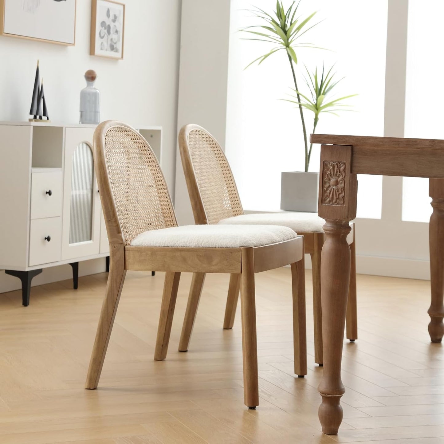 Mid Century Dining Chairs Set of 2, Accent Rattan Side Chairs Sherpa Fabric Kitchen Chair with Solid Wooden Legs for Living Room Dining Room, White