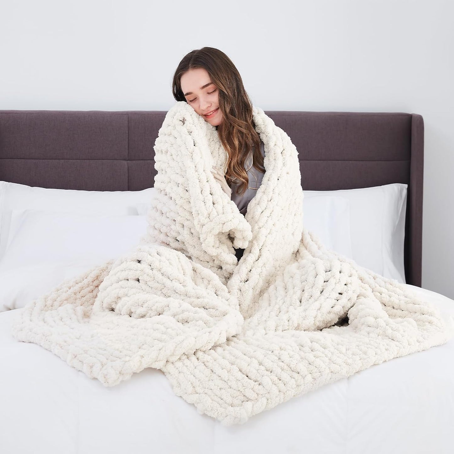L'AGRATY Chunky Knit Blanket Throw: 72''x84'' Chenille Chunky Knitted Throw Blanket for Bed Couch - Handmade Thick Big Cable Knit Blanket - Large Chunky Crochet Rope Blanket for Home Decor(Ivory)