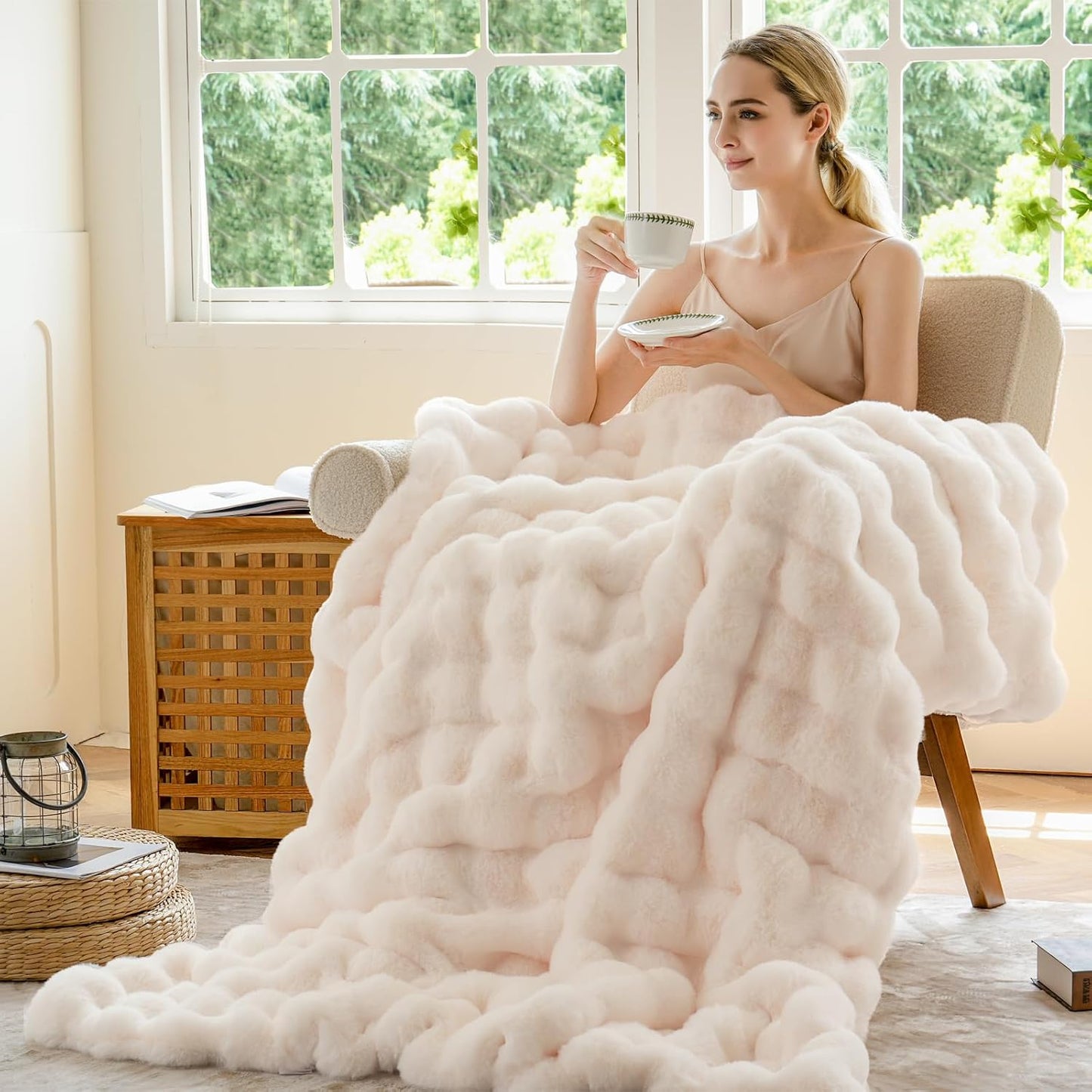 BENVWE Faux Fur Throw Blanket for Couch - Cozy Plush Fluffy Soft Thick Bubble Blanket for Living Room Home Decor - Mothers Day Birthday Gifts for Women, Cream White, 51" x 63"