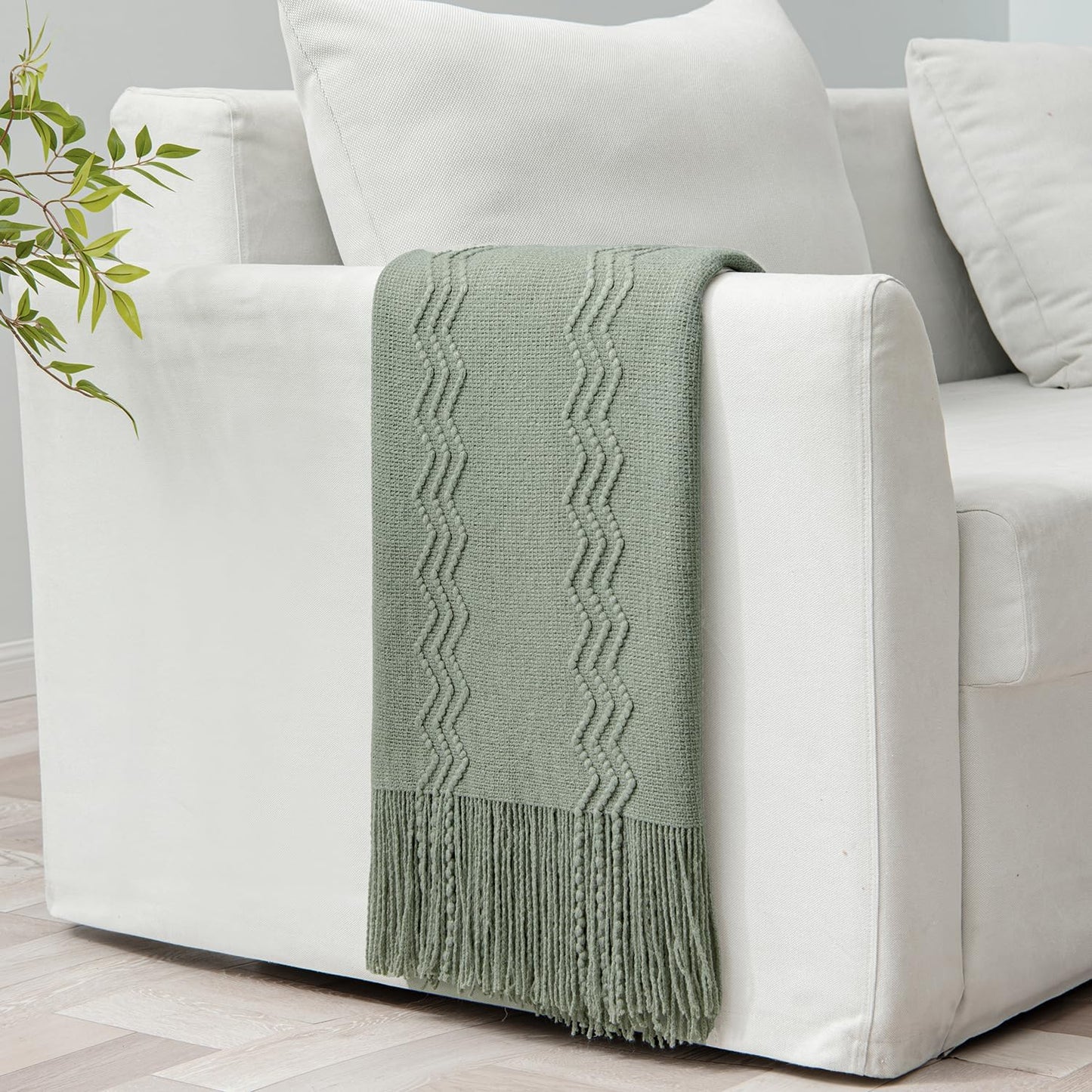 MIULEE Sage Knitted Throw Blanket for Couch Boho Green Textured Cozy Woven Decorative Farmhouse Blanket with Tassels for Sofa Chair Bed Living Room, Lightweight Spring Home Decor 50"x60"