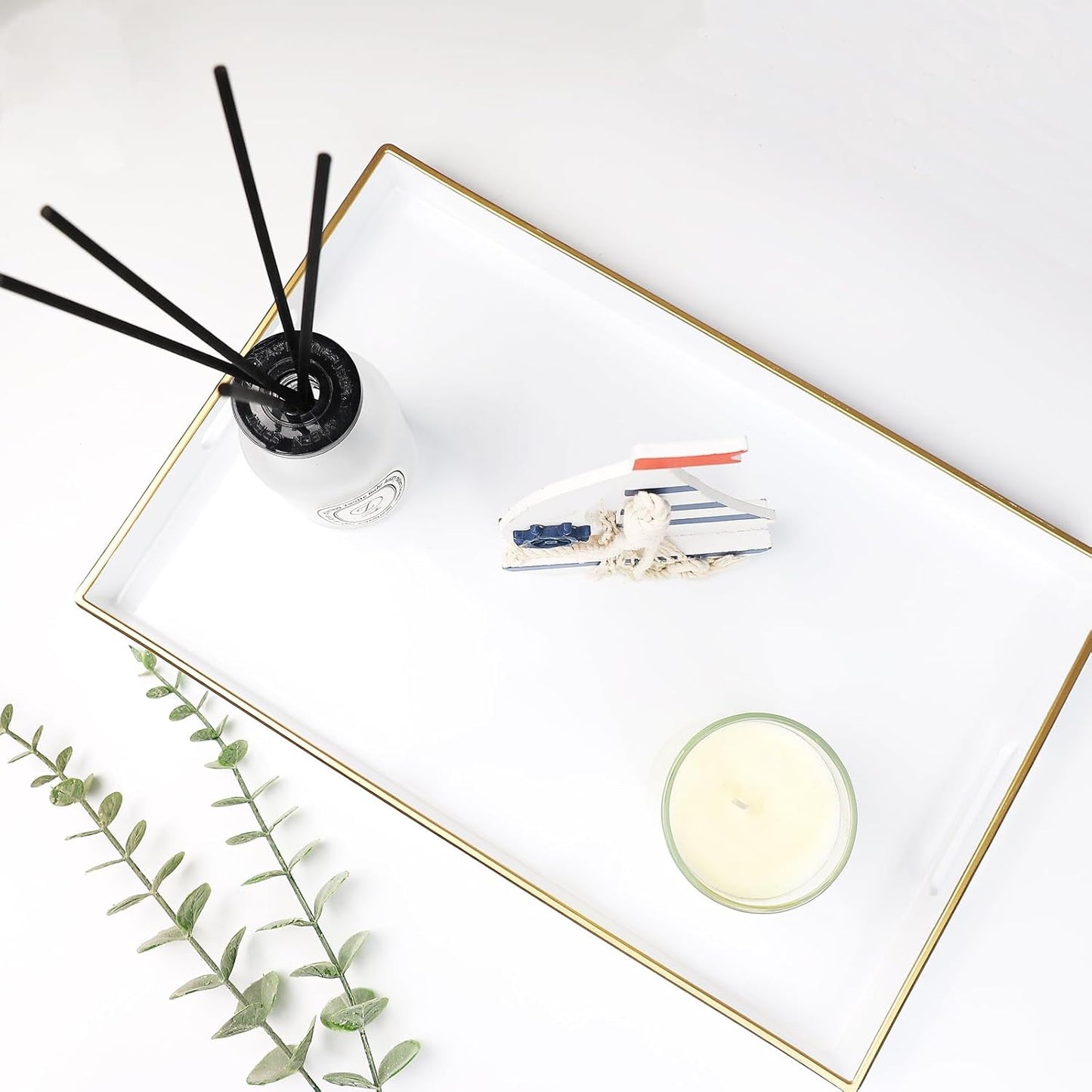 Spsyrine White Decorative Serving Tray with Handles, Elegant Plastic Coffee Table Tray for Ottoman, Living Room, Home Decor 15.6" X 10.2"