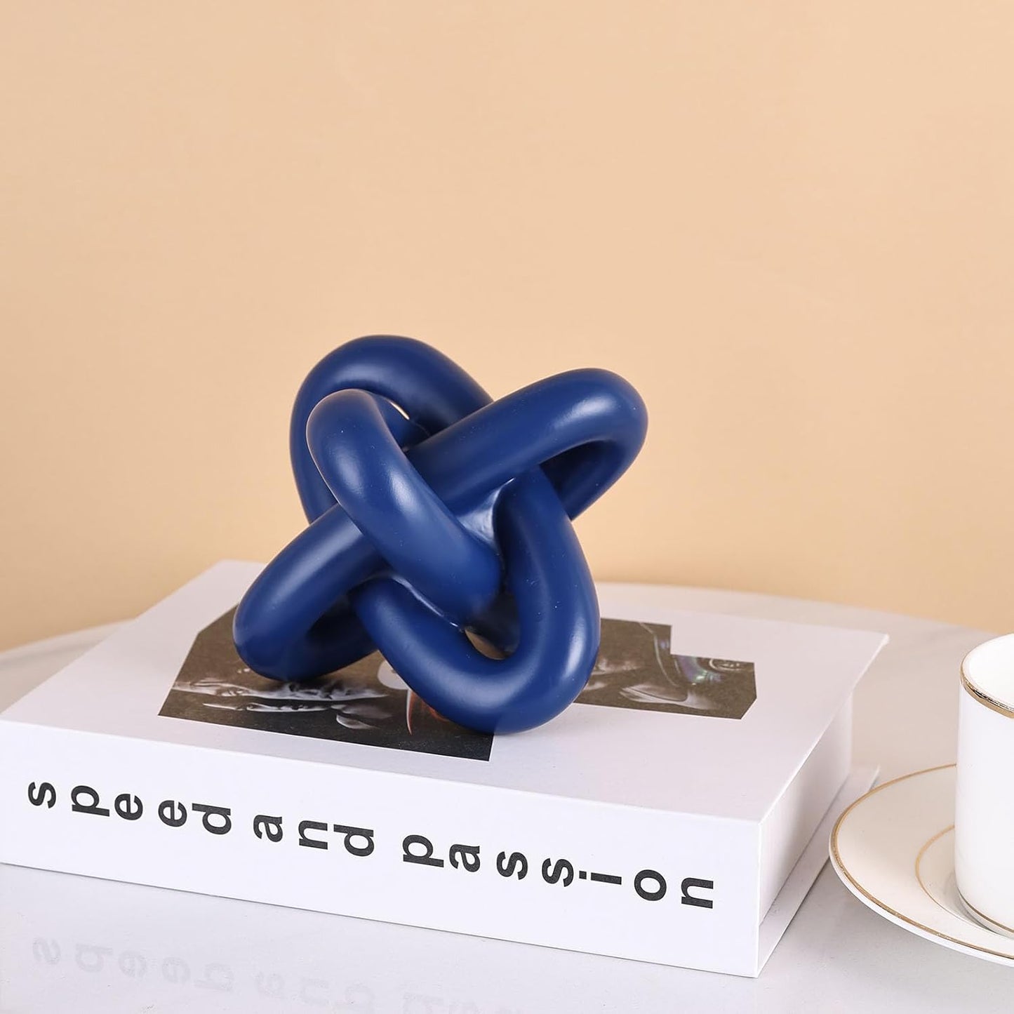 XMGZQ Blue Knot Decor for Coffee Table Book,Chain Link Decor for Bookshelf Entry Table TV Stand,Navy Knot Sculpture for Home Living Room,Object Decoracions para sala,adornos para sala Modernos