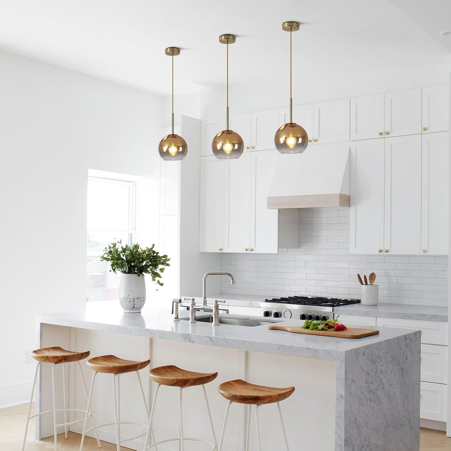 KCO Lighting Glass Globe Hanging Light Fixture Modern Gold Pendant Lights Kitchen Island Mid Century Dining Room Hanging Light Fixtures Over Table Single Pendant Light