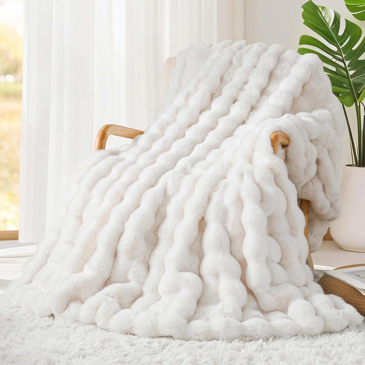 Touchat Luxury 1000GSM Rabbit Faux Fur Blanket, Super Heavy Warm Cozy Brown Blankets for Couch Bed Sofa, Ruched Plush Fuzzy Elegant Soft Reversible Mink Blanket for Living Room Bedroom, 90" x 90"