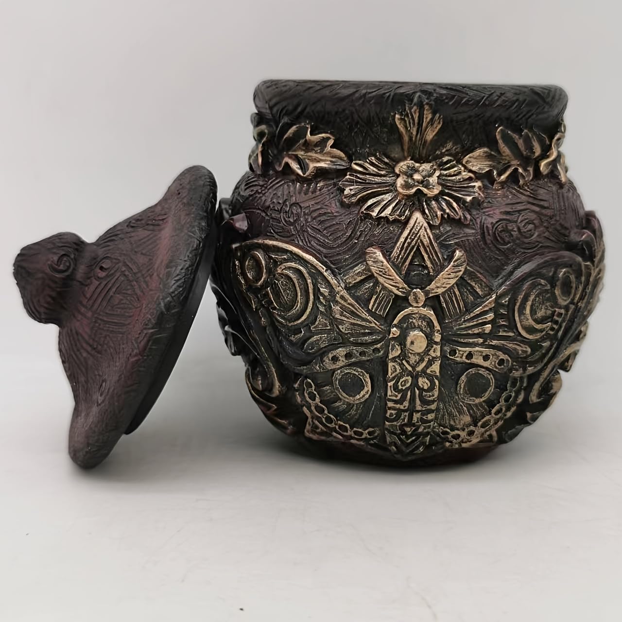 Magic Gothic Jars Vase Statue-Enchanting Purple Butterfly Figure Bottle Vintage Decor Gift for Wizard and Witch Costume Props