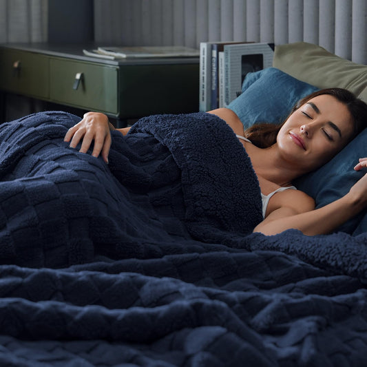 Pawque Super Soft Cozy Throw Blanket Queen Size for Couch Bed, Fluffy Sherpa Fleece Reversible Thick Warm Fuzzy Blanket for All-Season, 3D Checkered Jacquard Decorative Blankets, Navy Blue, 90"x90"