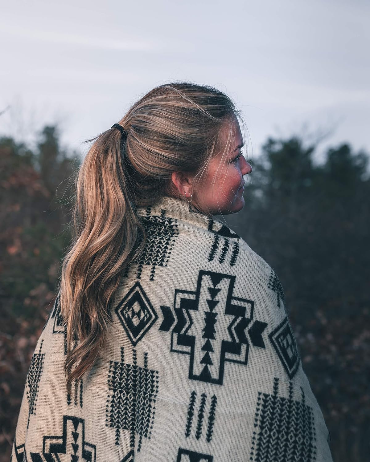 Inca Aztec Throw, Queen, King Blanket | Southwest Indian Navajo Boho Style | Native Cover for Camping, Bedding, Couch, Vanlife | Faux Alpaca, Lightweight, Hypoallergenic (Obsidian Black, King)