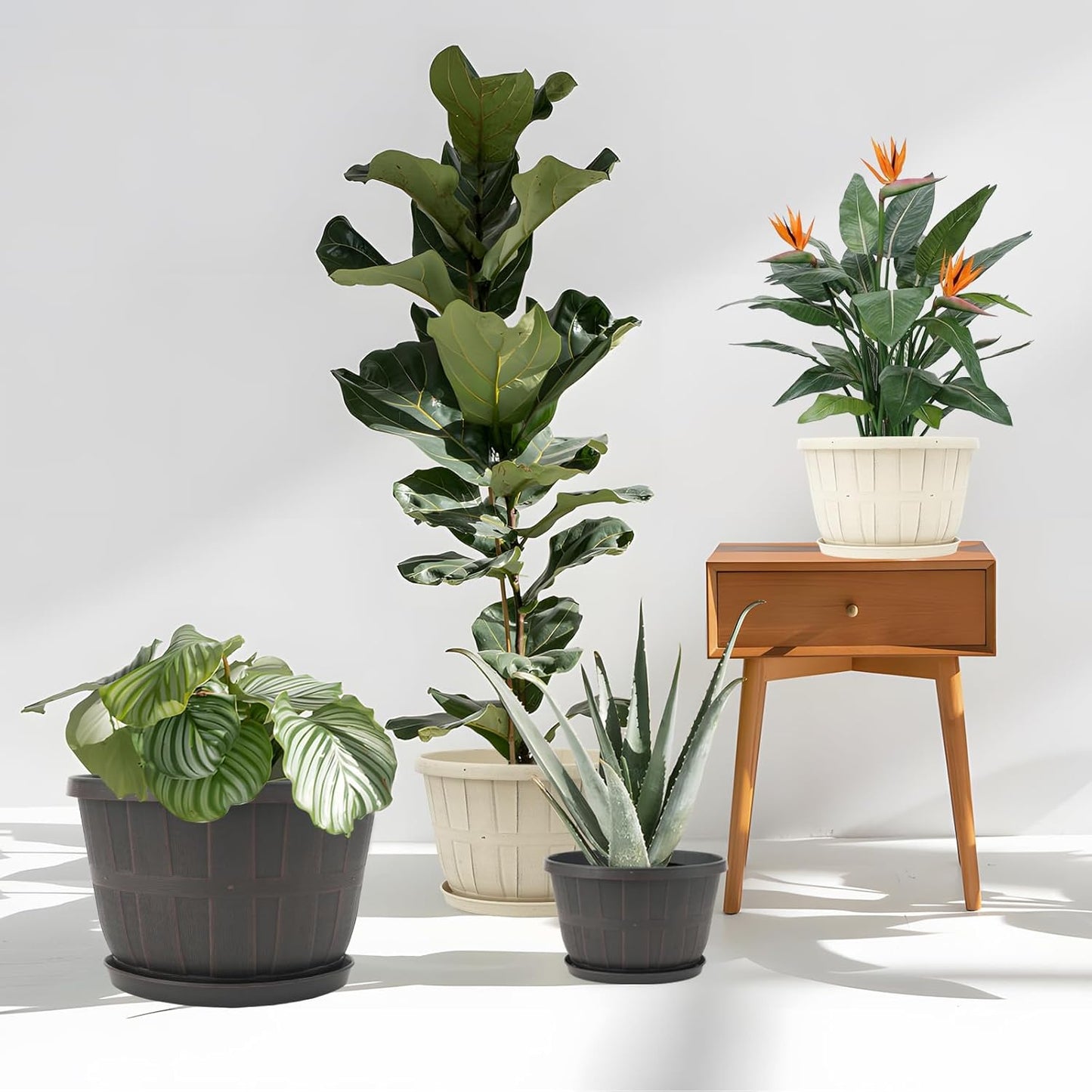 Quarut 16 Inch Brown Classic Plastic Whiskey Barrel Planters Set of 4 with Drainage Holes & Trays for Indoor & Outdoor Use