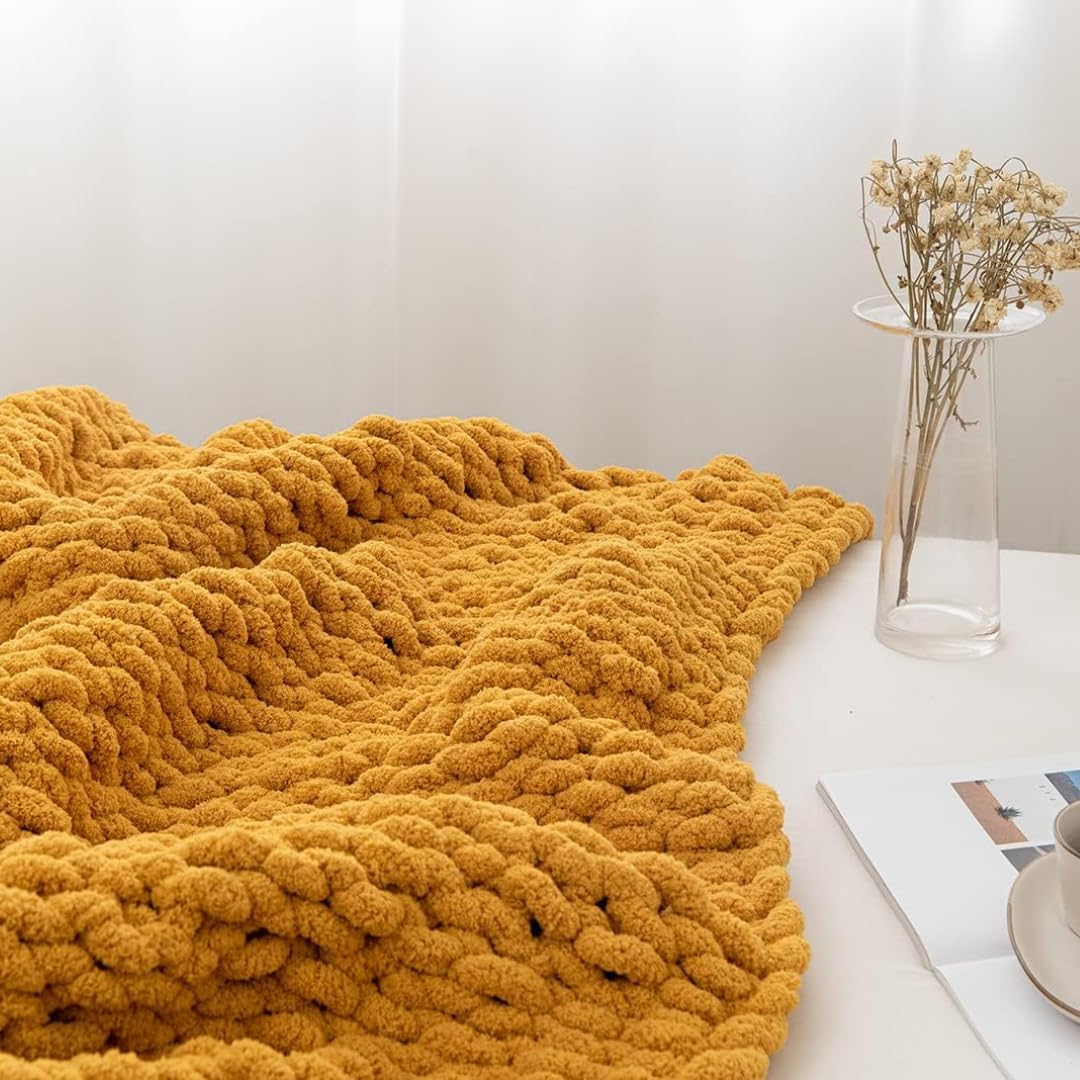 Chunky Knit Blanket Throw 40"×40", Hand Knitted Warm Chenille Throw Blanket, Home Decor Soft Thick Yarn Cable Knit Blanket,Soft Breathable Fleece Banket Christmas for Couch Bed Sofa Best Gift (Yellow)