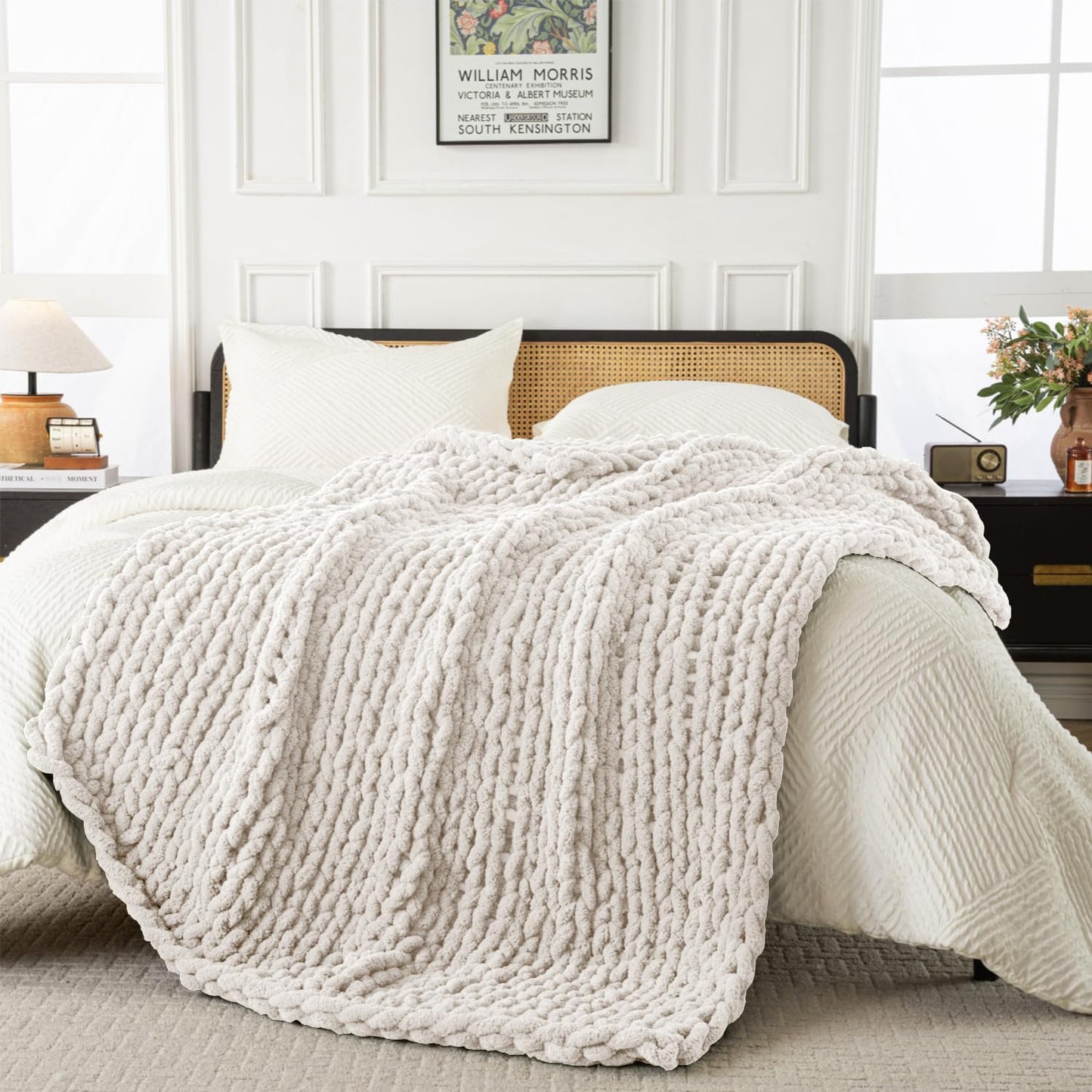 Ultra Soft Chunky Knit Blanket Throw -50x60 Hand Knitted Warm Chenille Throw Blanket, Home Decor Soft Thick Yarn Cable Knit Blanket Breathable Fleece Banket Christmas for Couch Bed Sofa Best GIF Gift