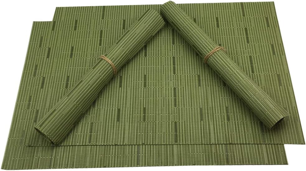 WAZAIGUR Placemats Set of 4 for Dining Table Heat-Resistant Washable Place Mats Woven Vinyl Kitchen Table Mats Easy to Clean,Green