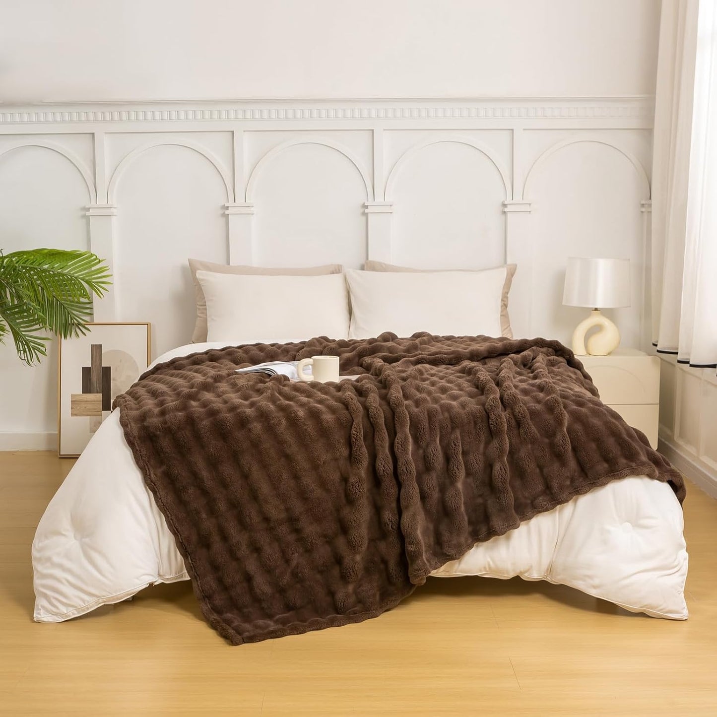 YUSOKI Luxury 3D Bubble Throw Blanket 3.1lb,All Ages,Home Decoration, (Brown,60 * 80inches)