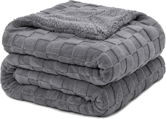 Pawque Super Soft Cozy Throw Blanket for Couch Sofa Bed - Fluffy Sherpa Fleece Reversible Thick Warm Fuzzy Blanket for All-Season, 3D Checkered Jacquard Elegant Decorative Blankets, Grey, 50" x 60"