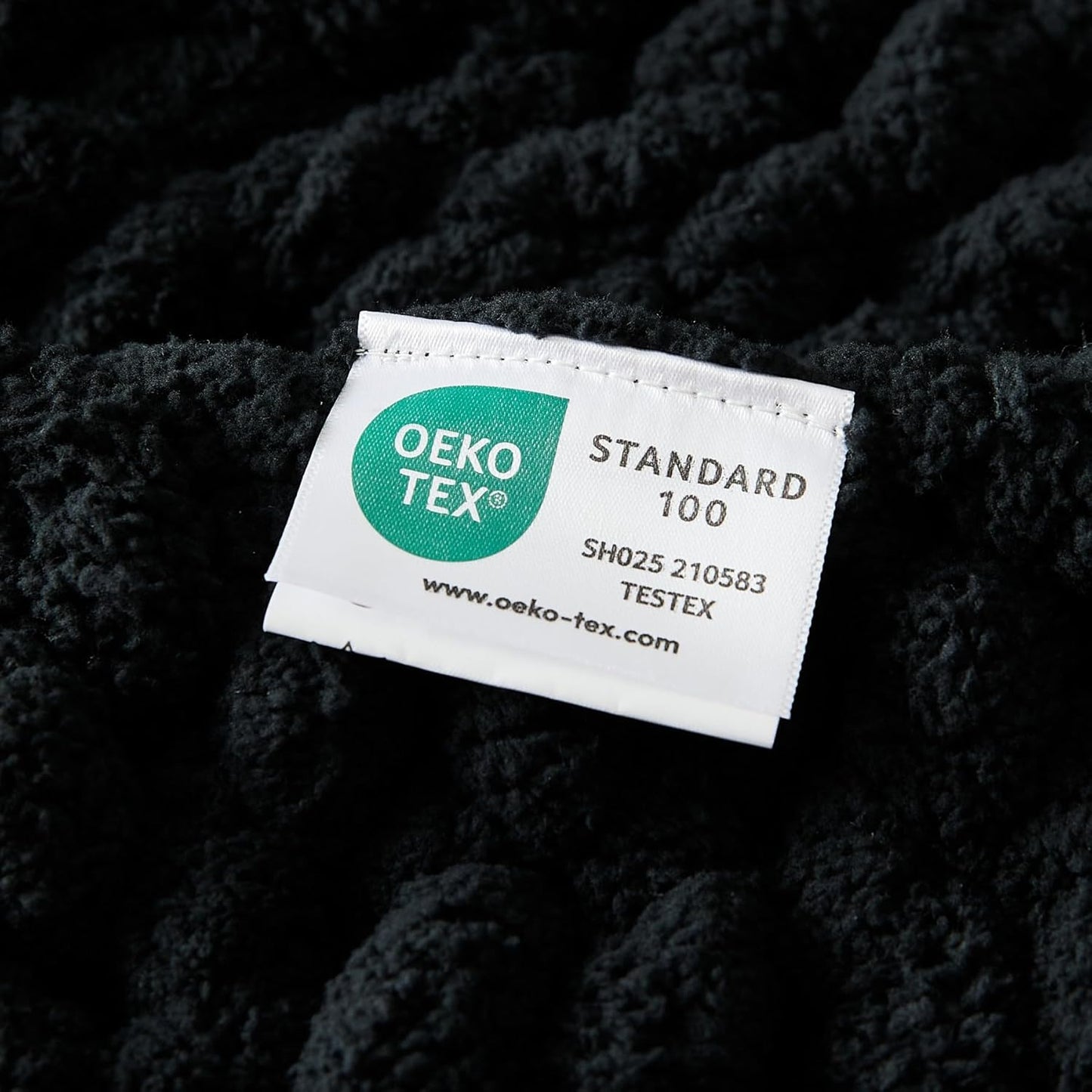WESHIONGOO Chunky Knit Blanket Throw 40"*40" Knitted Throw Blankets for Couch Bed Fluffy Soft Blanket with Jumbo Chenille Yarn Thick 100% Handmade(Black)