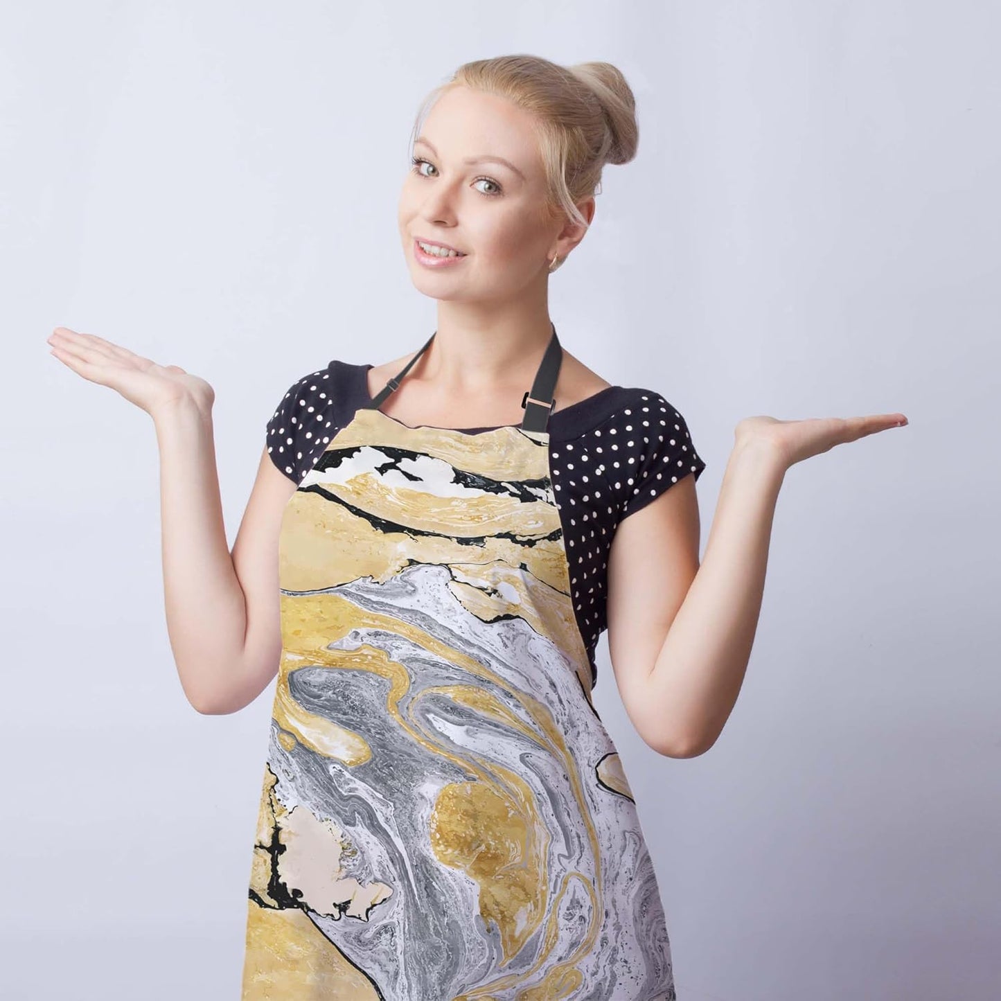 Funny Aprons for Adults Women Gold and Black Marble Women Apron for Kitchen Cooking Restaurant BBQ Painting Crafting Gardening 27” (W) x 31” (H), Waterproof Apron