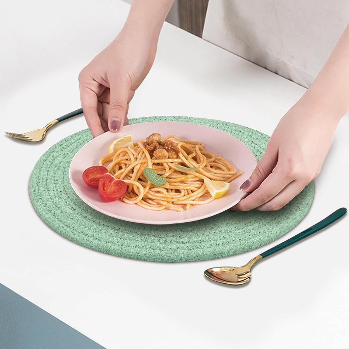 Round Placemats Set of 6, Cotton Rope Woven Table Mats, Hot Pads for Kitchen, Non Slip Heat Resistant Place Mats, 13 Inches Braided Placemat for Farmhouse Decor and Kitchen Table Decor (Green)