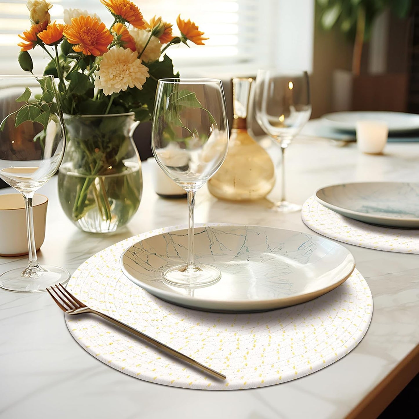 Round Placemats Set of 6, Cotton Rope Woven Table Mats, Hot Pads for Kitchen, Non Slip Heat Resistant Place Mats, 13 Inches Braided Placemat for Farmhouse Decor and Kitchen Table Decor (Beige Line)