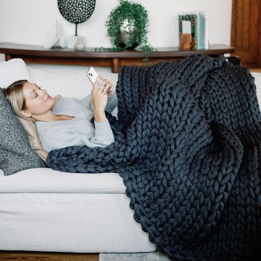 Nuzzie Chunky Knit Weighted Blanket - Breathable, Cooling, Hand Made Knit Throw Blanket for Sleep - Machine Washable, Stylish Decor Design (Charcoal, Queen | 22lbs | 60"x80")