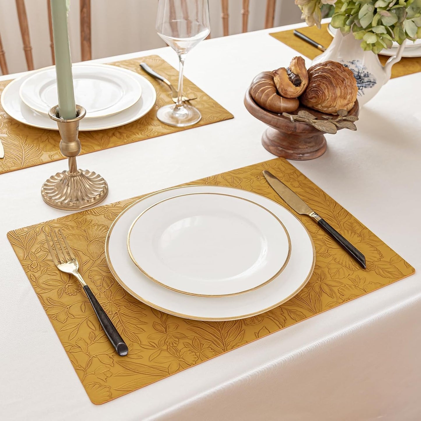 Romanstile Vinyl Placemats Set of 8-12 X 18 Inch - Heat Resistant Non-Slip Embossed Floral Place Mats 100% Waterproof Oilproof Wipeable Faux Leather Table Mats for Kitchen/Dining/Party, Gold