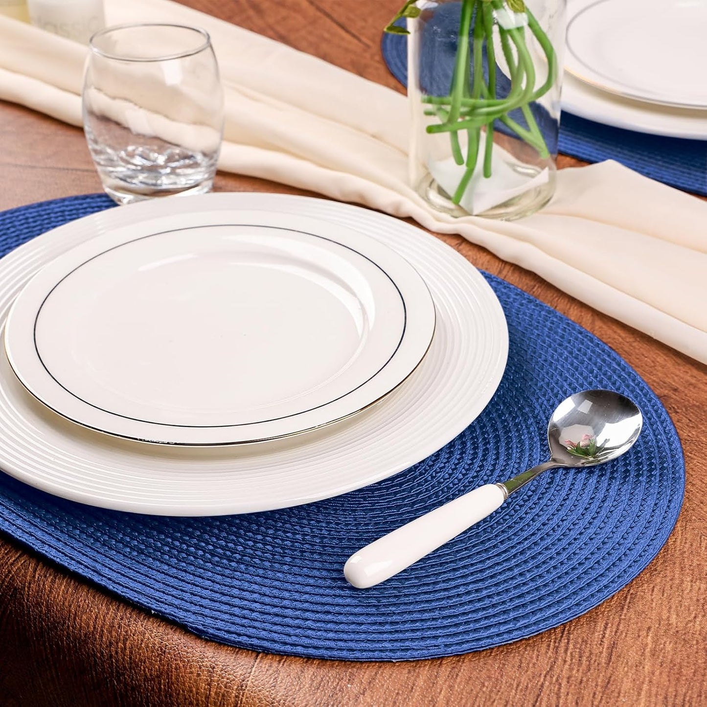 AHHFSMEI Placemats Set of 4 for Dining Table Washable Woven Vinyl Non-Slip 18x12 inches Placemat Heat-Resistant Durable Table Mats for Dining Table Easy to Clean(Navy Blue 4)
