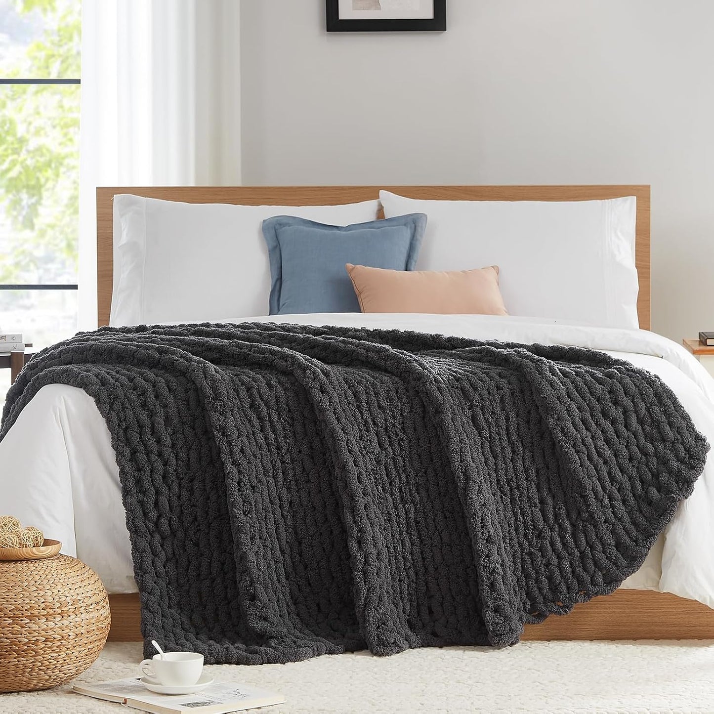L'AGRATY Chunky Knit Blanket Throw - Soft Throw Blanket 40x50: 100% Hand Kintted Chenile Crochet Throw Blanket for Couch - Large Cable Knit Blanket for Home Decor (Dark Grey)