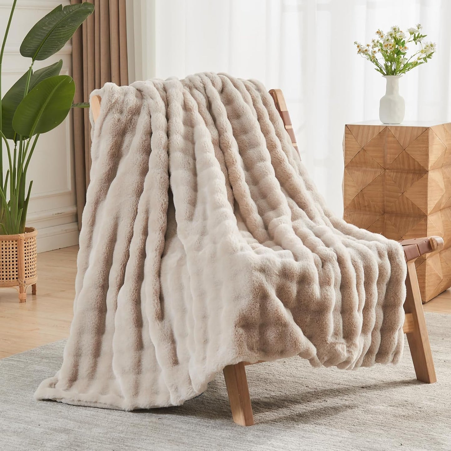 NEWCOSPLAY Faux Fur Throw Blanket Linen Bubble Blanket Thick Warm Soft for Couch Sofa Bed 550GSM (Linen, Throw(50"x60"))