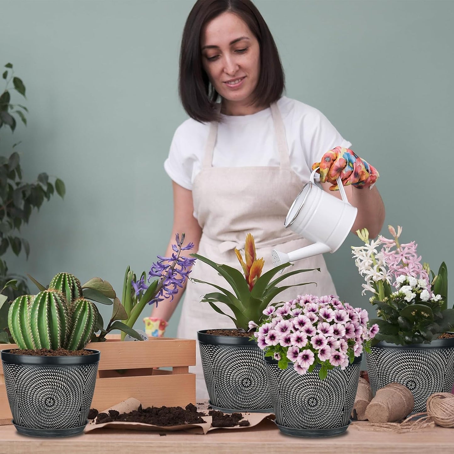 Quarut 12 Inch 4 Pack Large Plant Pots, Plastic Flower Pot for Indoor & Outdoor with Drainage Holes & Saucer, Circle Pattern Planters Garden Pots for Herbs