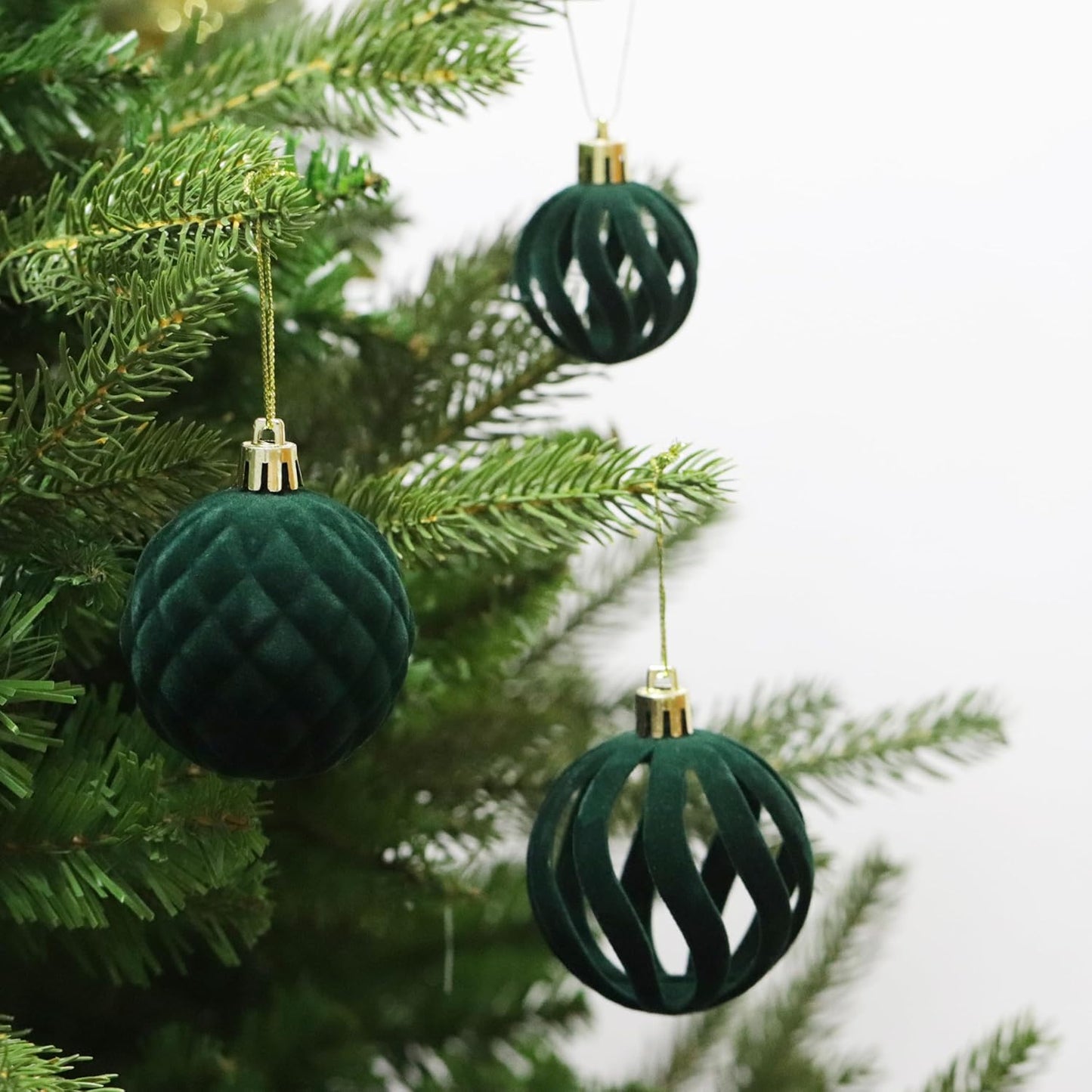 Senjie 2025 Velvet Christmas Ball Ornaments Sets 63pcs Bulk Flocked Christmas Ornaments Assortment Decor for Xmas Deep Green