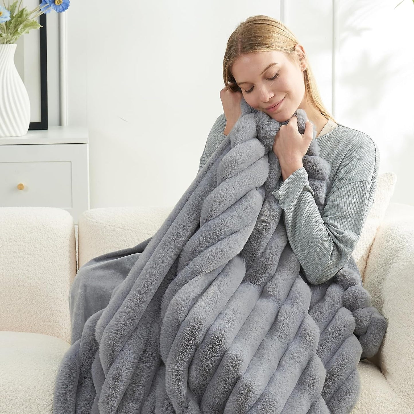 Cozy Bliss Faux Fur Throw Blanket for Couch, Cozy Warm Plush Striped Blanket for Sofa Bedroom Living Room,60 * 80 Inches Grey