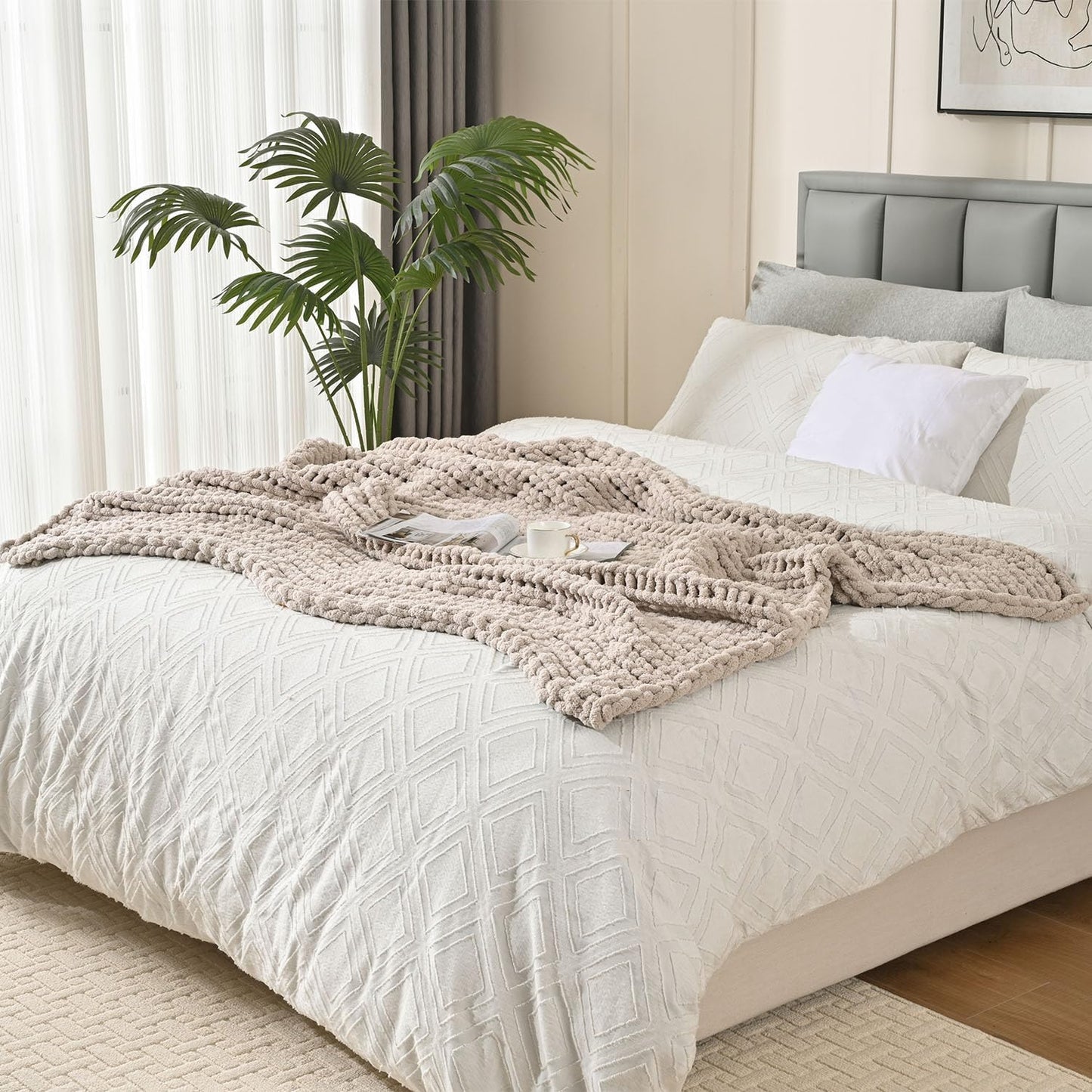 Esterra Chunky Knit Blanket Throw 50"x60", 100% Hand Knitted Chenille Throw Blanket, Cozy Soft Thick Cable Knit Throw Large Rope Knot Crochet Throw Blanket for Sofa Couch Bed, Linen Beige