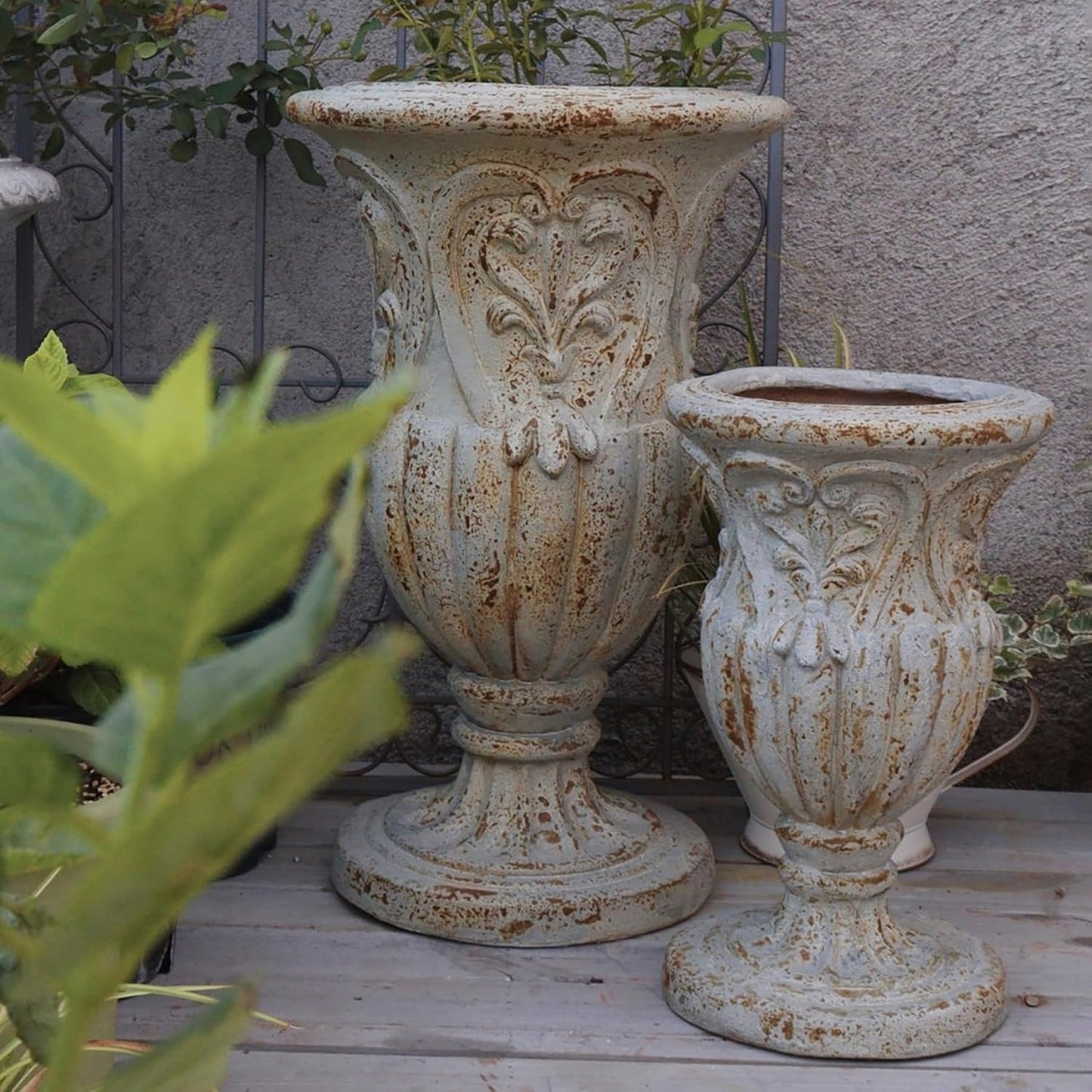 Vintage European Giant Garden Urn Planter, Decorative Cement and Fiber Flower Pot, Make Rust Finished, Wrap Foam Safely Delivered from Local Warehouse (Vintage, Large)