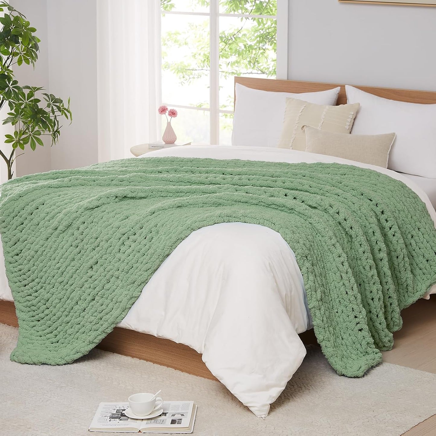L'AGRATY Chunky Knit Blanket Throw: 80''x90'' Chenille Chunky Knitted Throw Blanket for Bed Couch - Handmade Thick Big Cable Knit Blanket - Large Chunky Crochet Blanket for Home Decor(Sage Green)