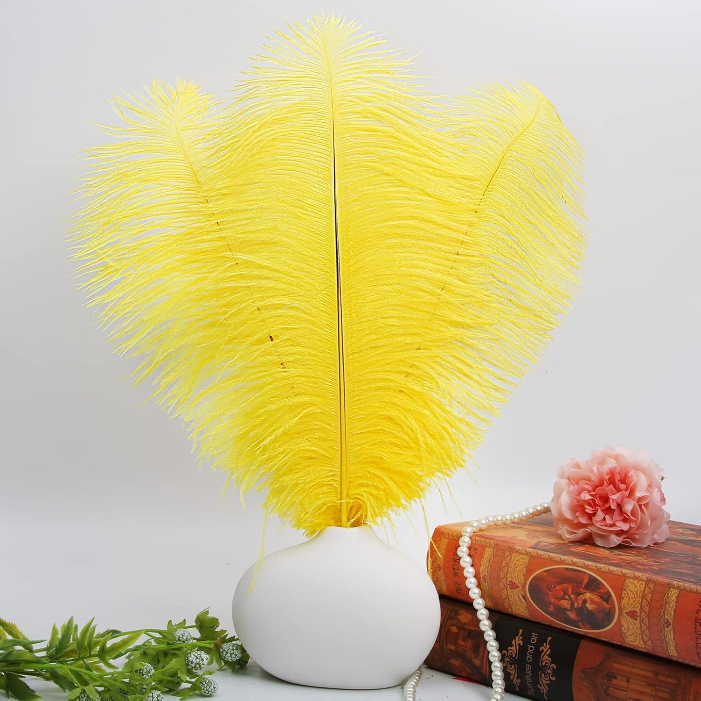 THARAHT Yellow Ostrich Feathers 12pcs Large Natural Bulk 12-14Inch 30cm-35cm for Wedding Party Centerpieces Halloween and Home Decoration Feathers