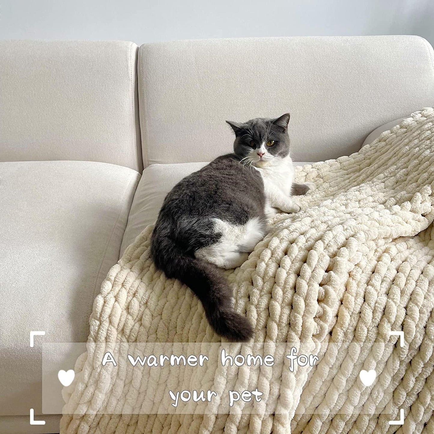 Maetoow Tighter Version Chenille Chunky Knit Blanket Throw （60×80 Inch）, Handmade Warm & Cozy Blanket Couch, Bed, Home Decor, Soft Fleece Banket, Boho Thick Blankets and Giant Yarn Throws，Beige