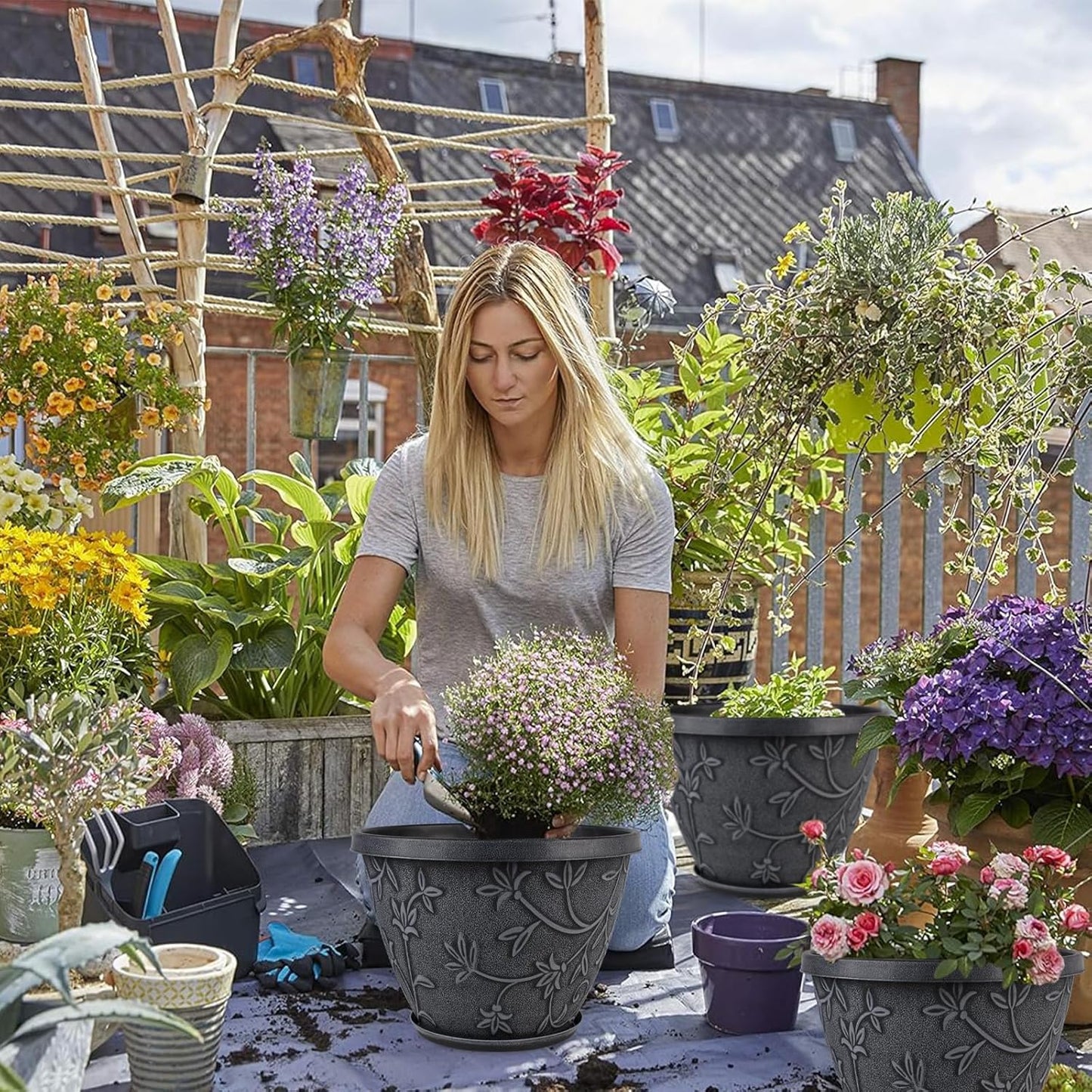 4 Pack 10 Inch Plant Pot for Outdoor Indoor, Plastic Flower Pots with Drainage Hole & Saucer, Lightweight Small Resin Flower Pot, Imitation Magnolia Planter Pots for Garden House（Gray）