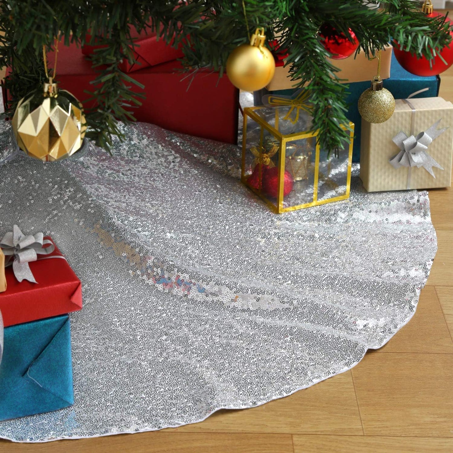 Small Christmas Tree Skirt Silver Tree Skirt 36 Inch Sequin Tree Skirt for Christmas Decoration