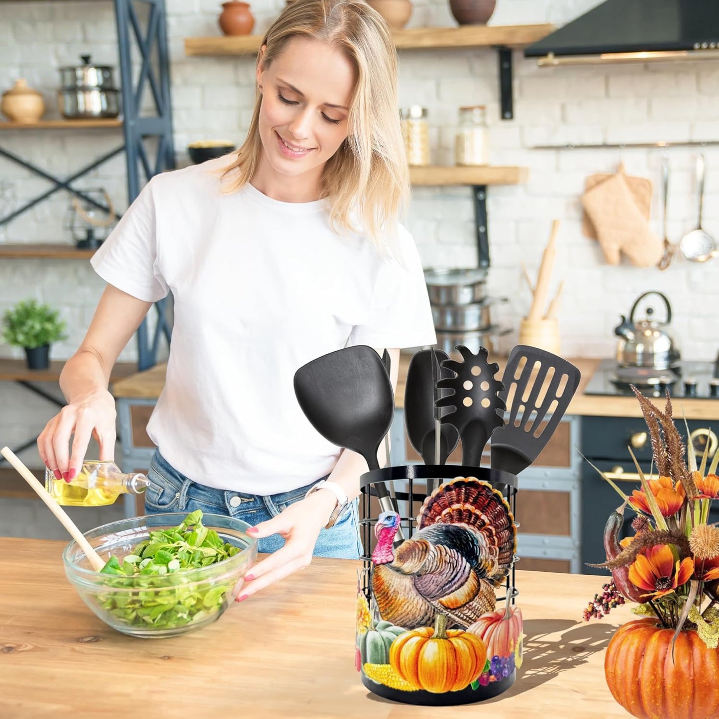Thanksgiving Turkey Utensil Holder, Thanksgiving Turkey Pumpkin Kitchen Decor Utensil Organizer for Countertop, Fall Metal Cooking Tools Farmhouse Counter Decor, Kitchen Gifts Utensil Caddy Harvest