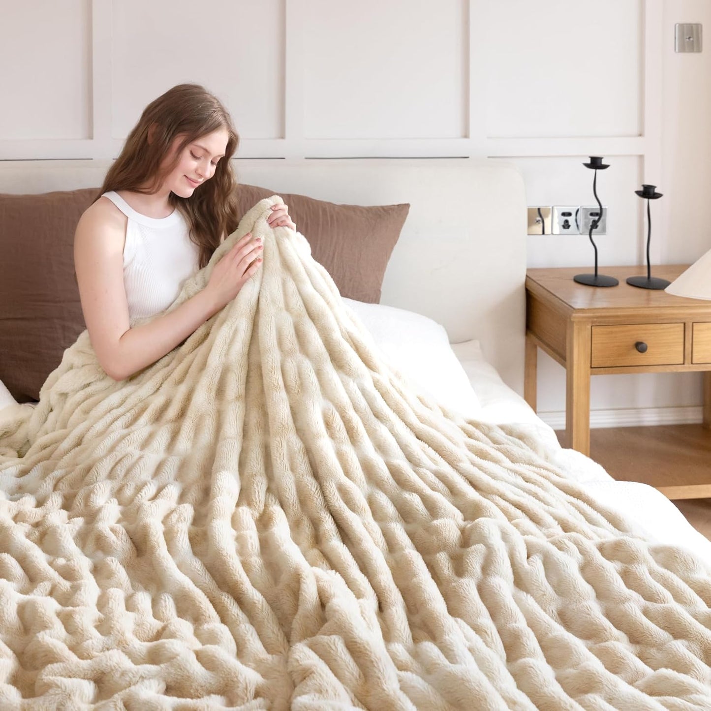 Faux Fur Blanket, Twin Size Oversized Throw Blanket for Couch, Fluffy Blanket with Stretch Ruched Design, Ultra Soft Giftable Home Decor, 60x80 inches, Tie-Dyed in Khaki