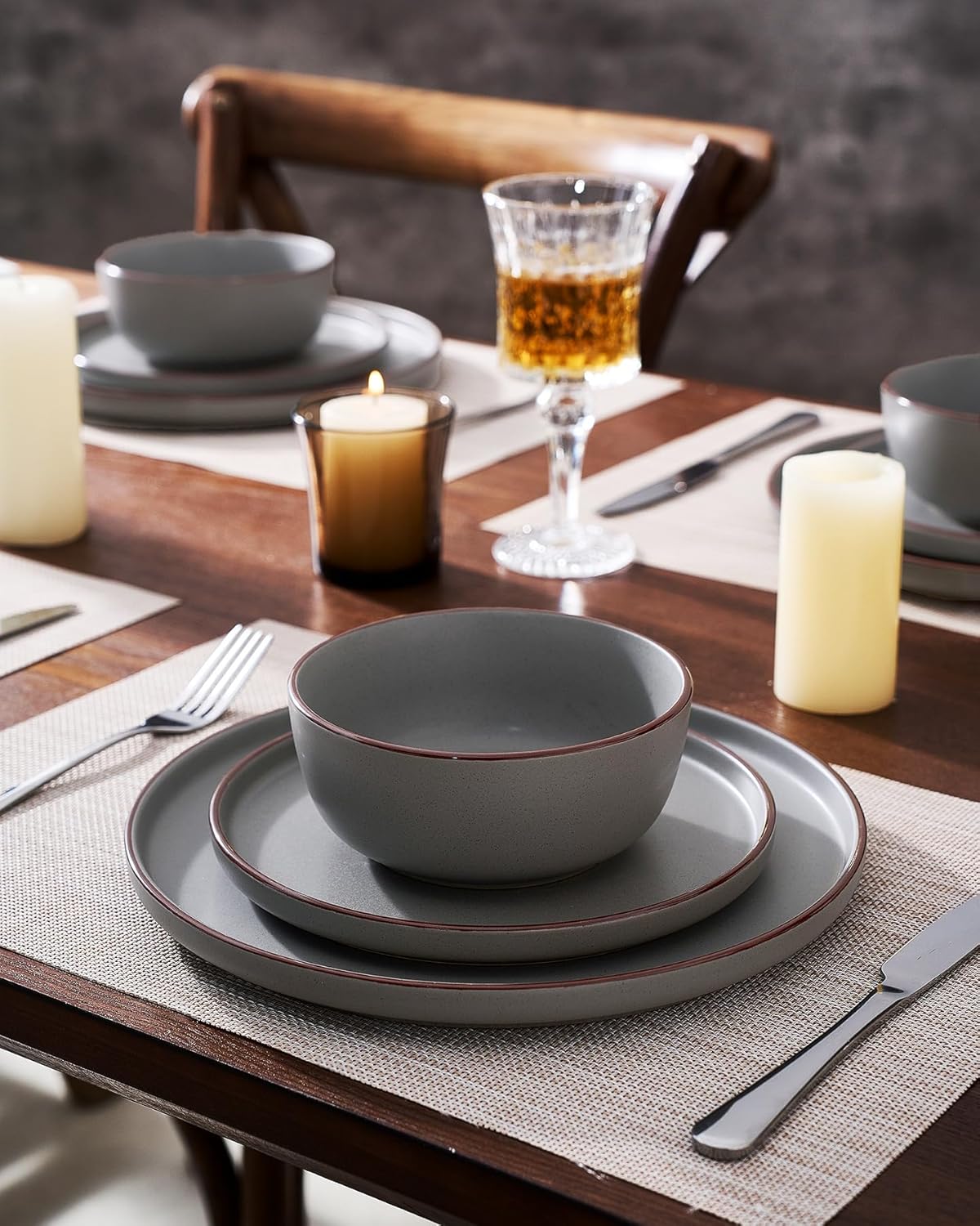 Famiware Mercury 24 Pieces Dinnerware Sets, Plates and Bowls Sets for 8, Microwave and Dishwasher Safe Dish Set, Dark Grey