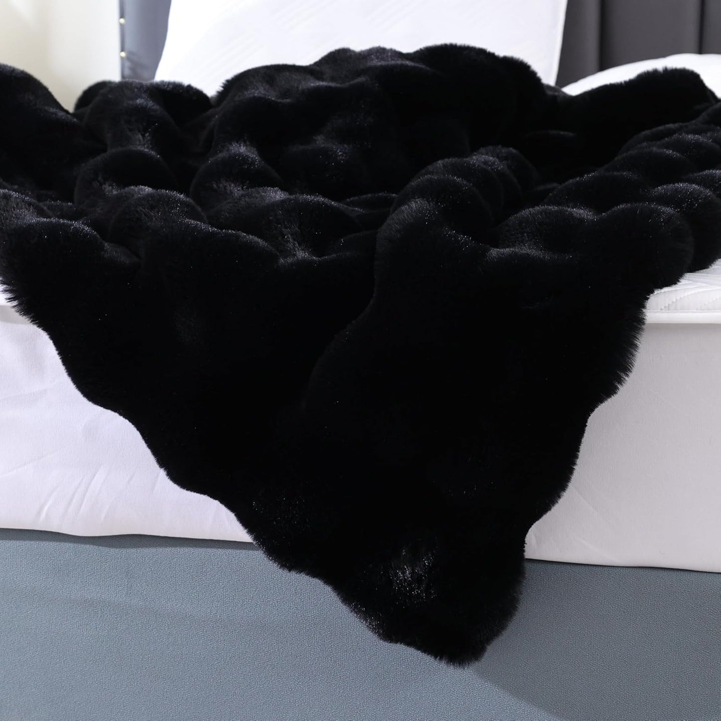 Black Fluffy Thick Fur Throw Blanket 50x60 for Bed Couch Office Chair Bunny Soft Blanket for Adults Gift Home Living Room Decorative Decor 860 GSM