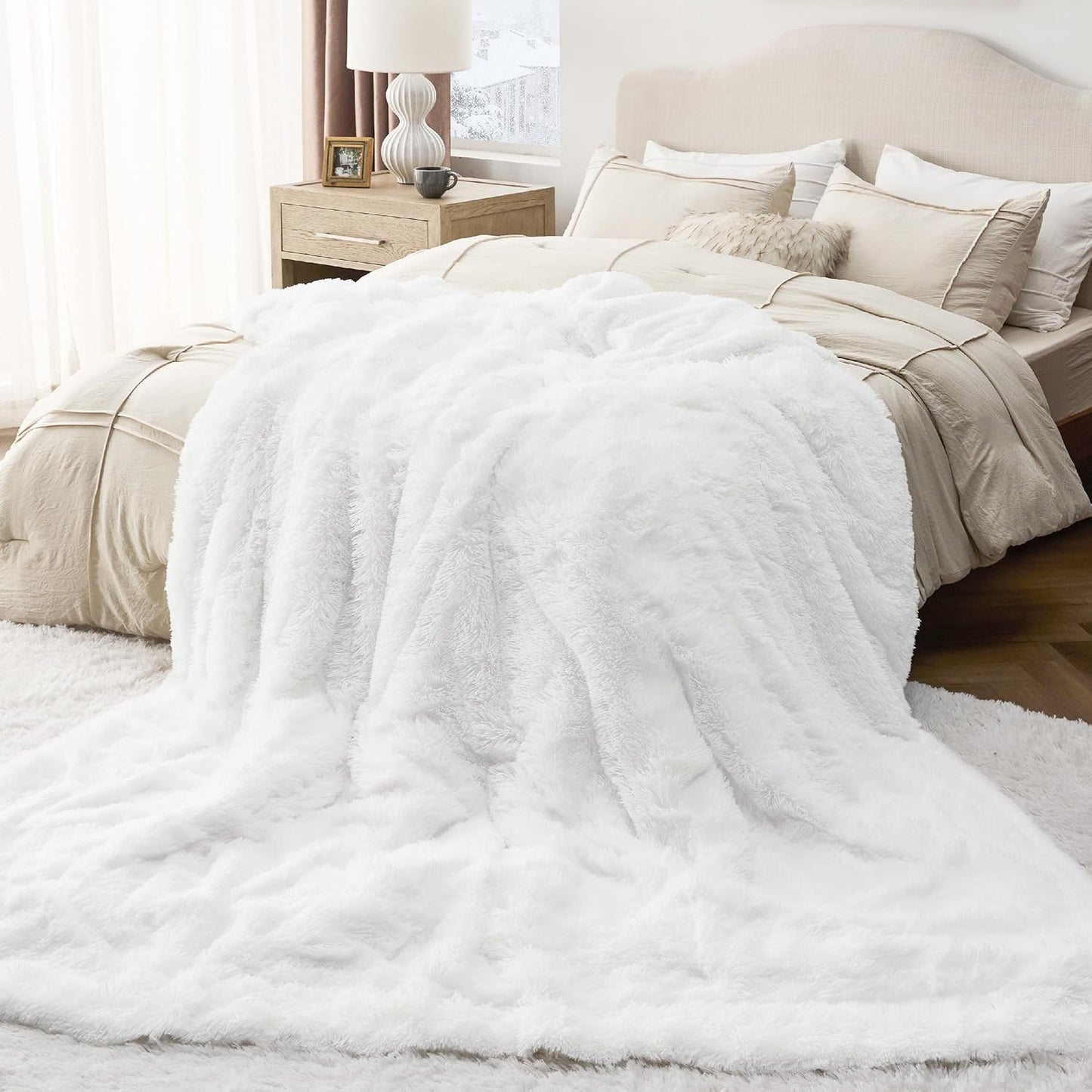 Bedsure GentleSoft Fluffy White Blankets Queen Size for Bed, Thick Sherpa Faux Fur Fleece Fuzzy Plush Winter Warm Heavy Soft Queen Blankets, Bedroom Decor White Gifts Cozy Gifts for Women Men, 90x90