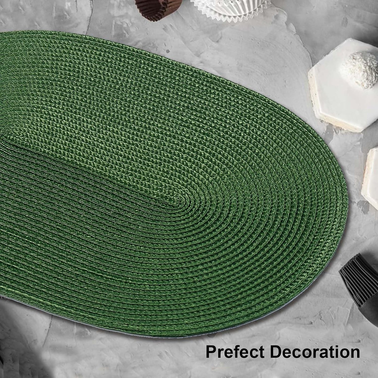 AHHFSMEI Placemats Set of 4 for Dining Table Washable Woven Vinyl Non-Slip 18x12 inches Placemat Heat-Resistant Durable Table Mats for Dining Table Easy to Clean (Oval Green, 4)