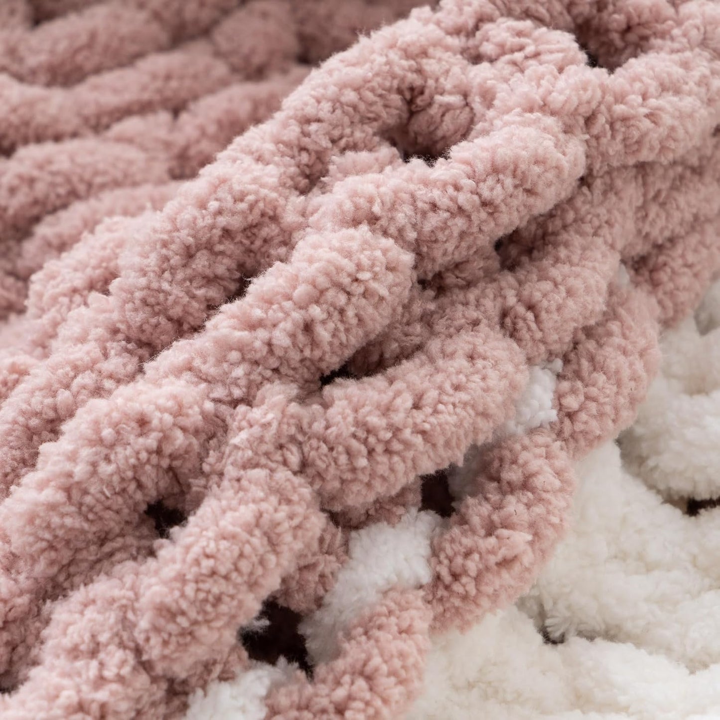 Battilo Chunky Knit Throw Blanket, Soft and Thick Chenille Throw Blanket, 50"x60" Handmade Cable Knit Crochet Blanket, Large Rope Knot Throw Blankets for Couch Sofa Bed Home Decor, Blush & White