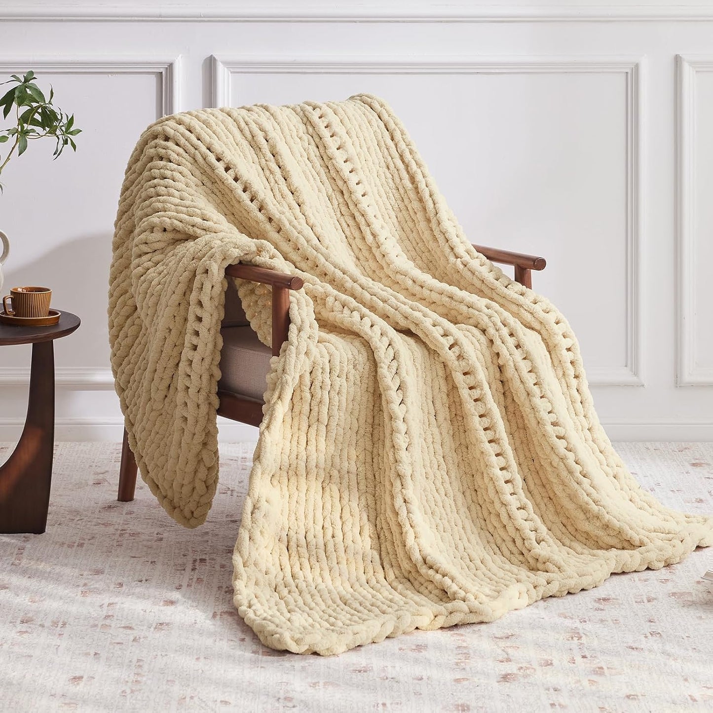 Chunky Knit Throw Blanket, 40''*50'' Knitted Throw Chenille Yarn for Bed Couch, Handmade Oatmeal Crochet Big Thick Blanket, Machine Washable Cute Comfy Blanket for Home Decor