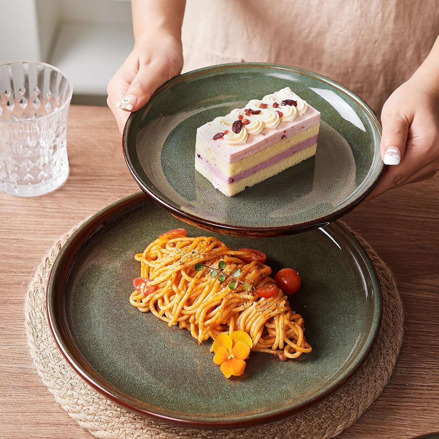 24 Piece Dinnerware Sets for 8, Modern Stoneware Plates and Bowls Setst, Perfect for Family Gatherings & Holiday Celebrations, Easy Cleaning Dishes Set, Stack Compactly Dishware, Brown Green