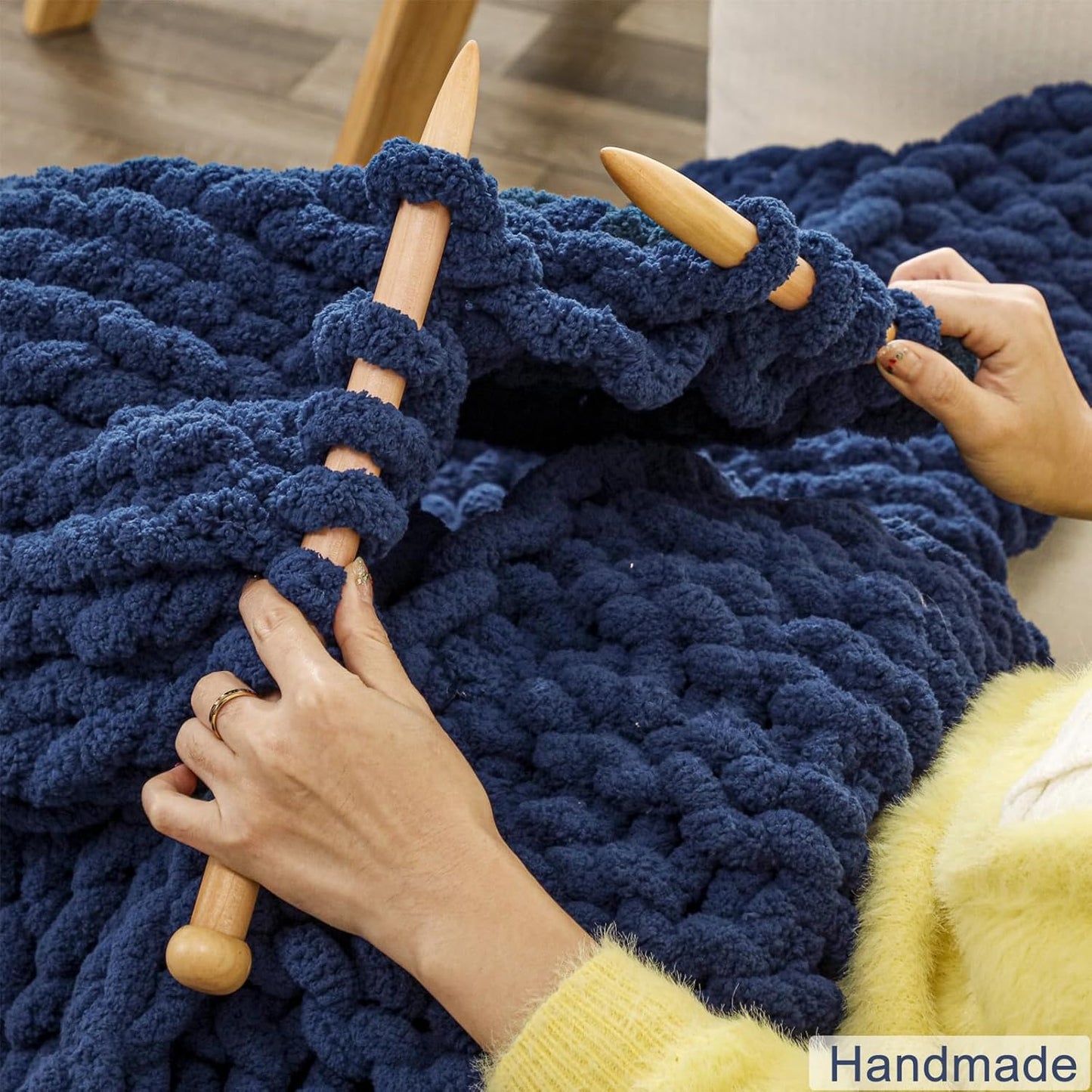 WESHIONGOO Chunky Knit Blanket Throw 50"×60" Knitted Throw Blankets for Couch Bed Fluffy Soft Blanket with Jumbo Chenille Yarn Thick 100% Handmade (Navy Blue)