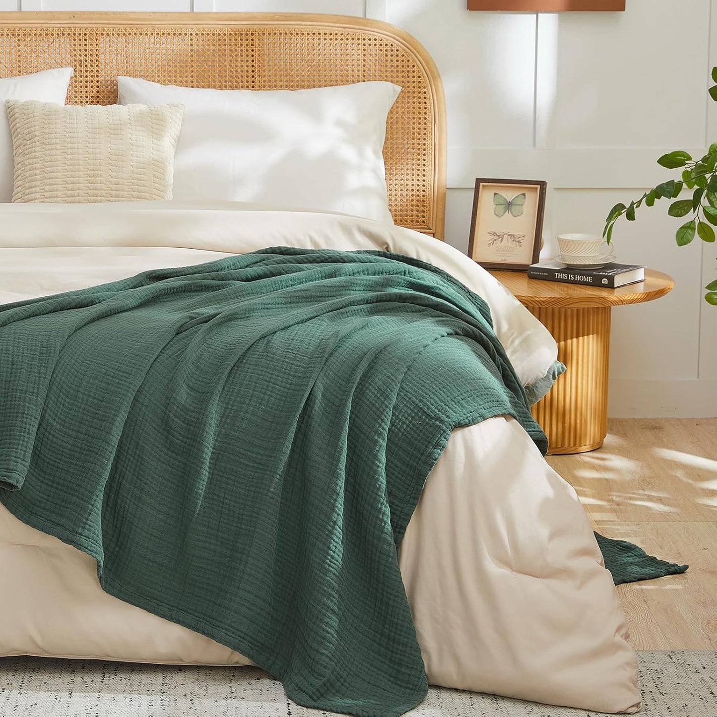 EMME Cotton Muslin King Blanket Bed Layering Breathable Gauze Blanket Soft Lightweight Blankets Adults (Forest Green, 108"x90")