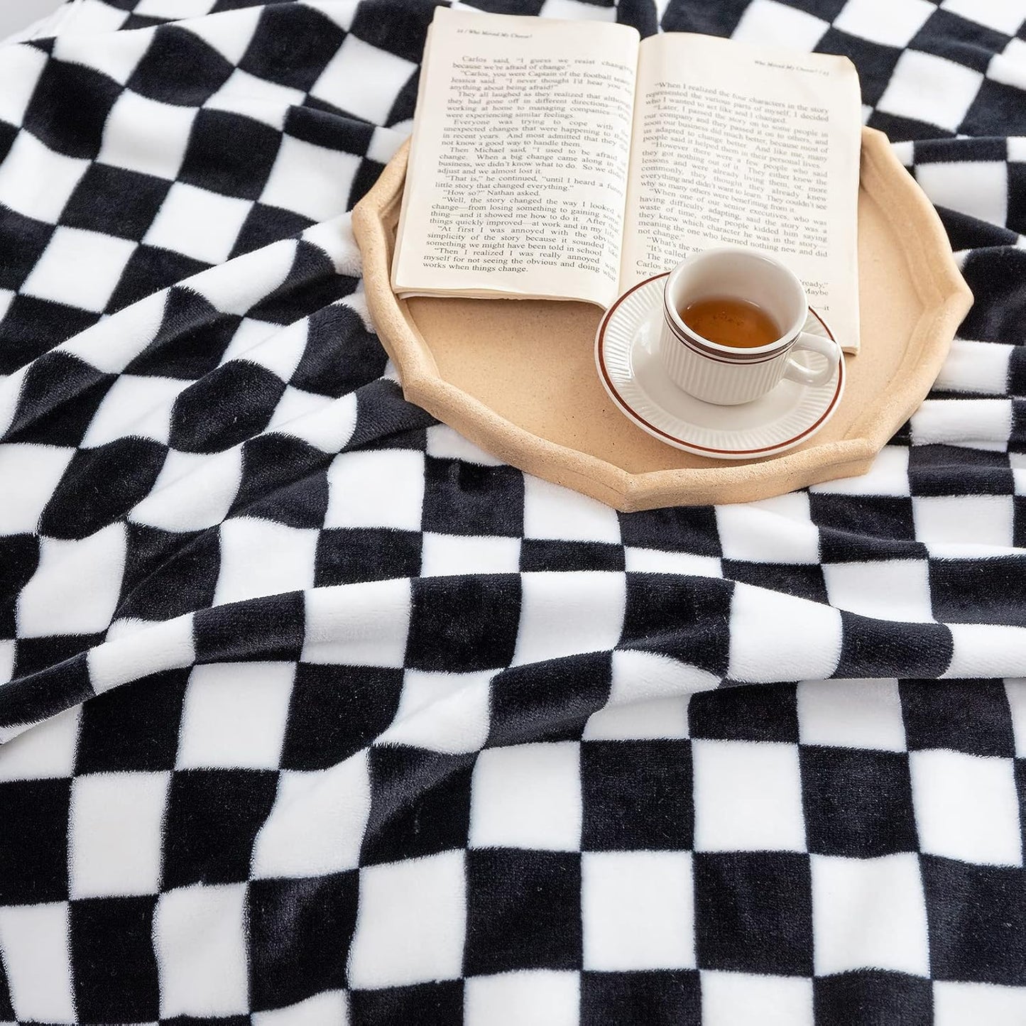 LOMAO Throw Blankets Flannel Blanket with Checkerboard Grid Pattern Soft Throw Blanket for Couch, Bed, Sofa Luxurious Warm and Cozy for All Seasons (Black, 90"x90")