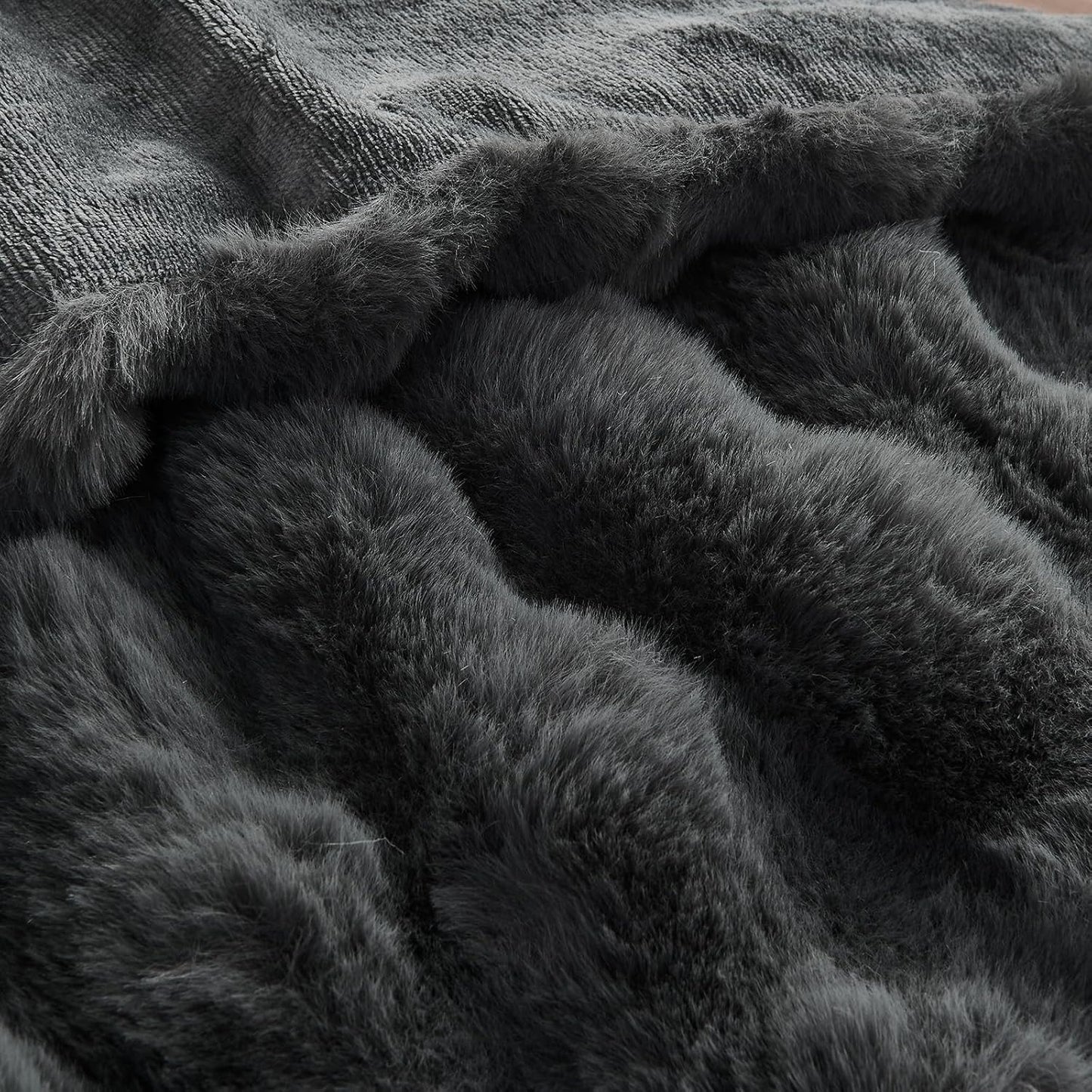 Lotus Karen Queen Size Faux Fur Blanket Dark Gray - Big Bubble Rabbit Fluff Throw for Bed Large Fluffy Fuzzy Cozy Thick Furry Plush Shaggy Blankets 90x90 Inches