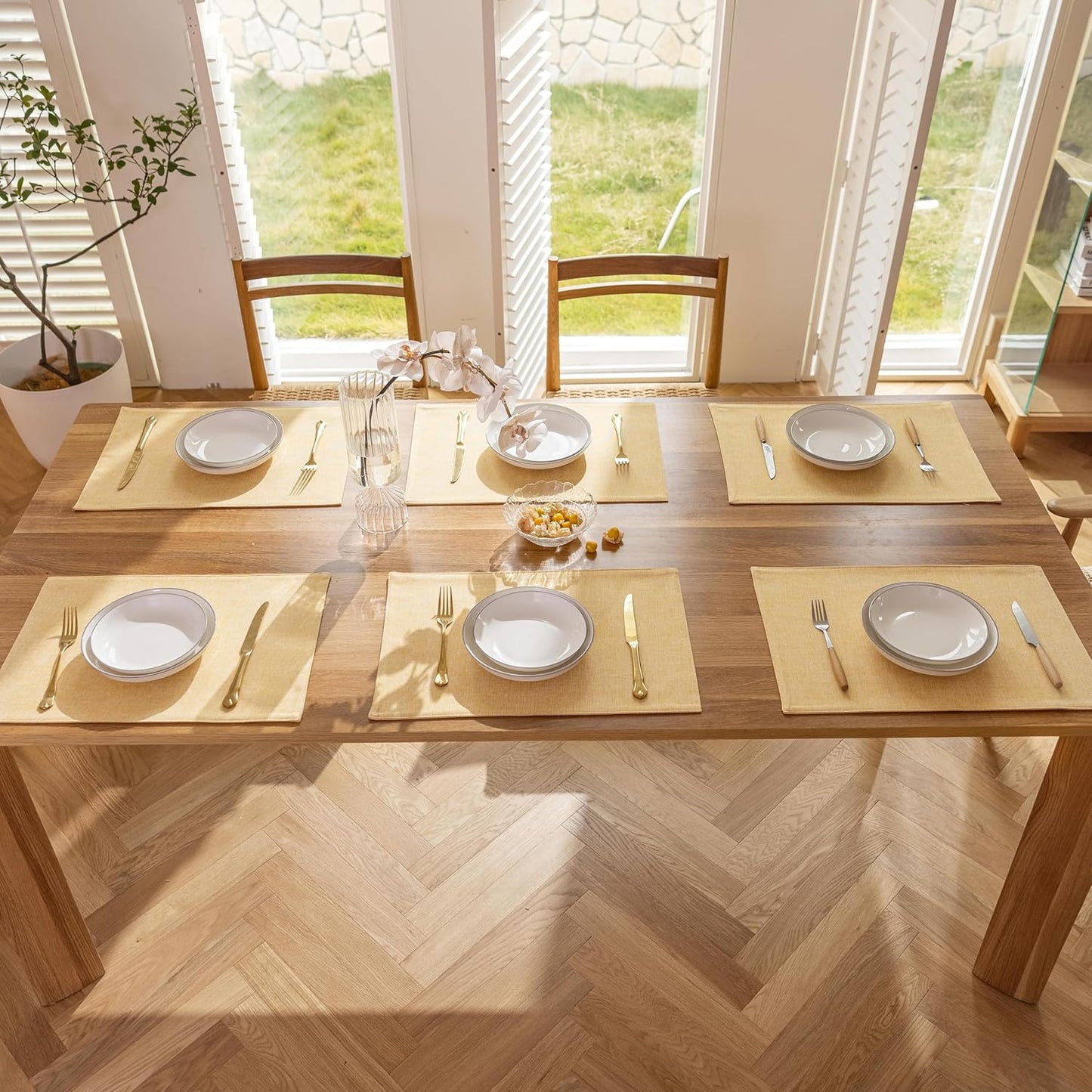 Demetex Placemats Set of 6 Yellow Table Mats Linen Fabric Placemats Heat Resistant Cloth Place Mats for Dining Kitchen Table, Yellow